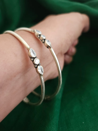 925 Sterling Silver Cubic Zirconia Bangle – Pear & Round Trio
