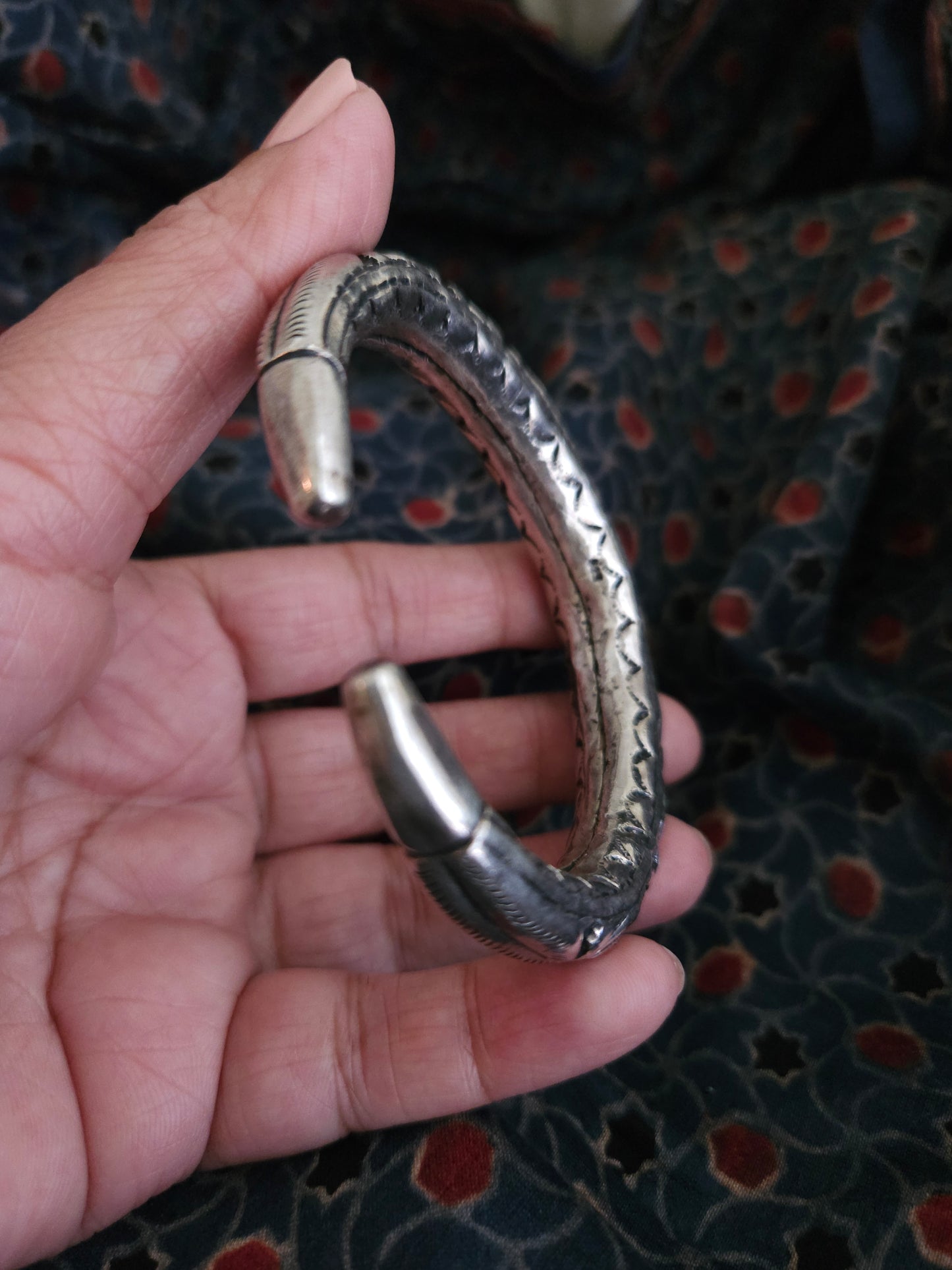 92.5 Silver Oxidized chitai bangle, Silver cuff, Classic Chitai kada