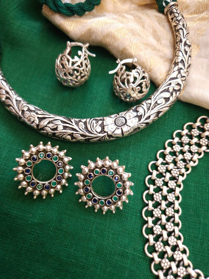 Oxidized 925 Sterling Silver Hasli Necklace — Hand-Engraved Floral Collar