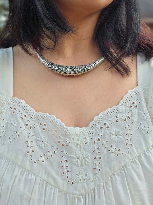 Chitai Work Silver Hasli Necklace – Handmade 925 Oxidized Sterling Silver Choker with Red Thread