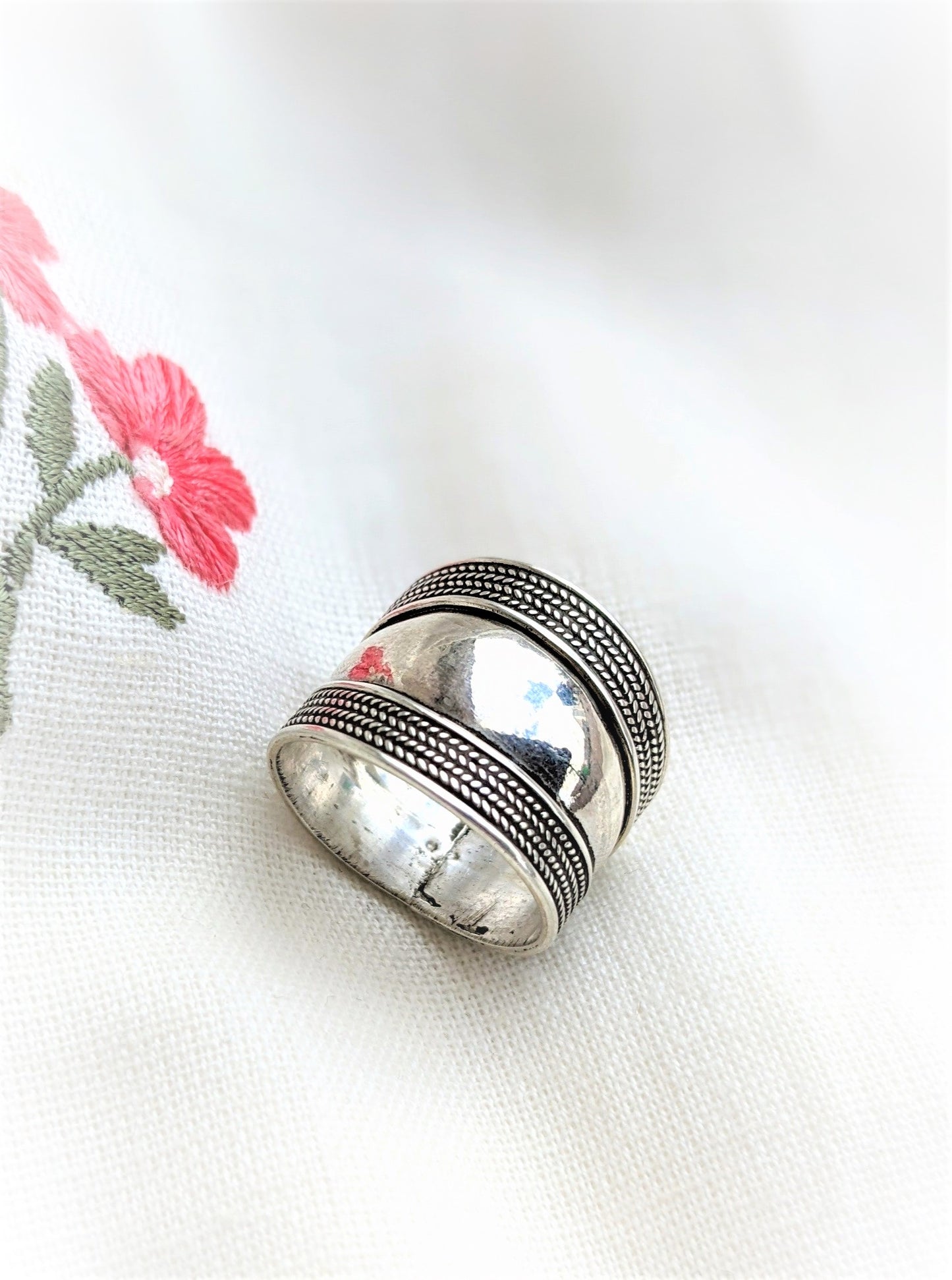.925 Sterling Silver Wide Thumb Rope Ring