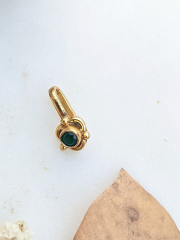 Gold polished green stone clip on Nosepin