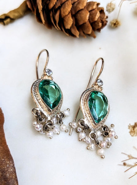 925 Sterling Silver Green onyx and pearl hook earring in pure silver