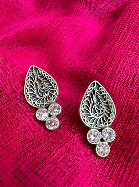 Silver and Zirconia stone embossed beautiful stud earring