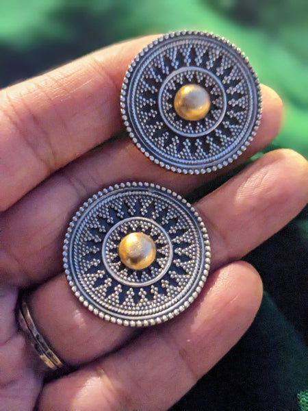 Statement dual tone rawa work pure silver studs