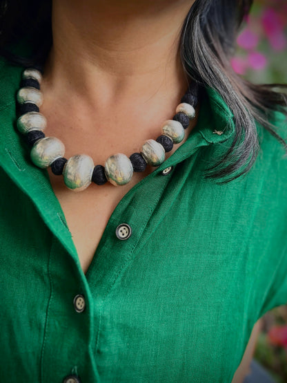 Big round graduated  dholki Beads Silver Necklace