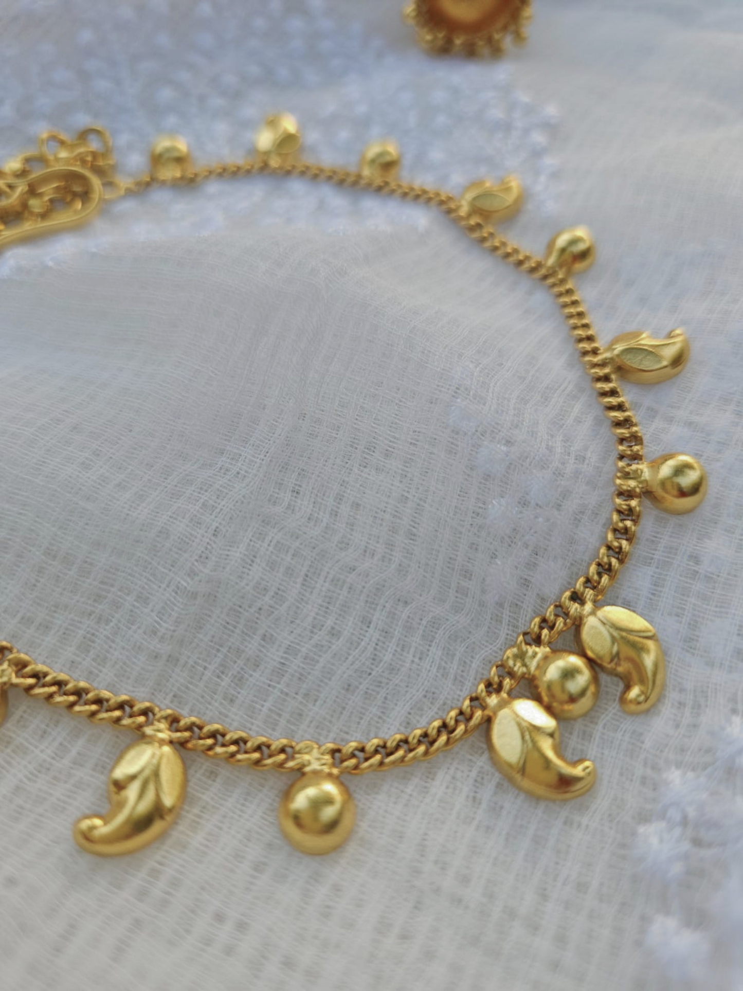 Gold-Plated 925 Silver Mango Motif Necklace — Handcrafted Temple Jewelry