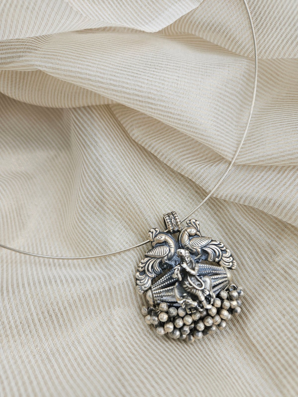 Murli Krishna Oxidised 925 Silver Wire Hasli Necklace | Handcrafted Temple Pendant with Peacocks & Ghungroo