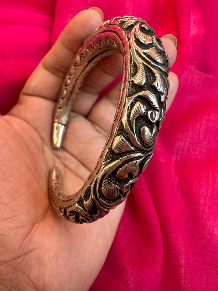 92.5 Silver Oxidized chitai bangle, Silver cuff, Classic Chitai kada