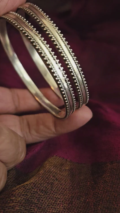 Handcrafted Jaipur Silver Bangle – Oxidized Granulation Band