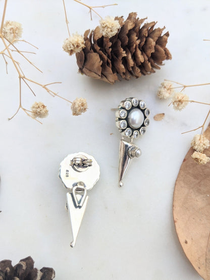 Kriti -Pearl and Zirconia silver earring