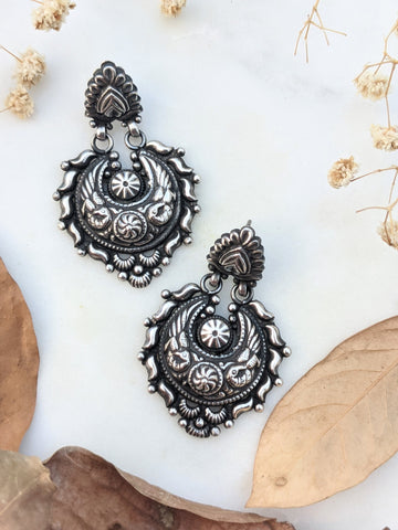 Lightweight oxidized silver earring