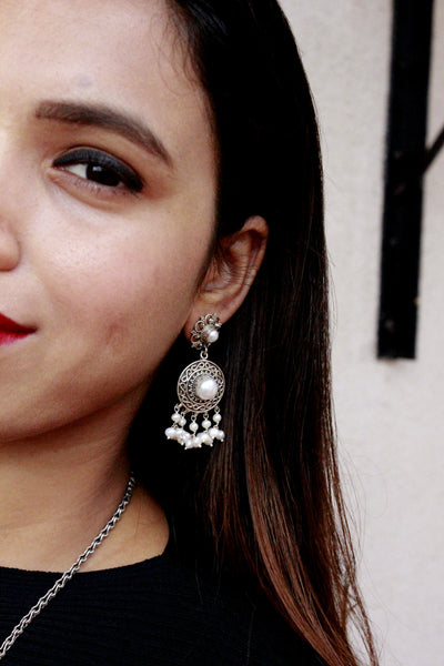 Pearl Earring