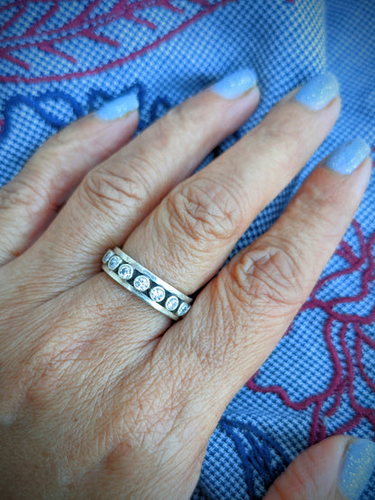 925 Sterling Silver Band ring with studded zirconia stones