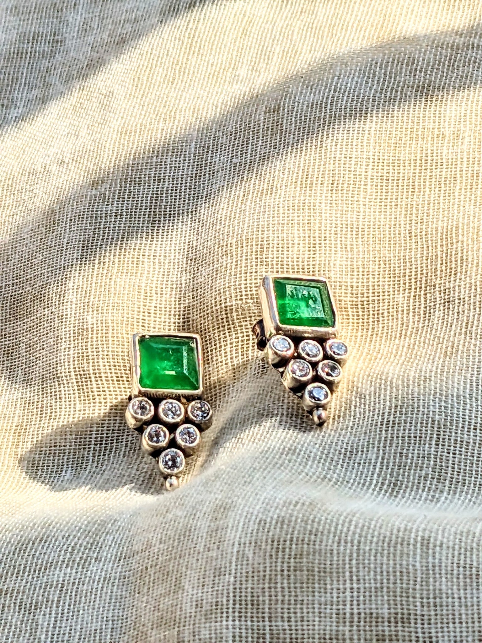 Green and white Zirconia small silver stud earring